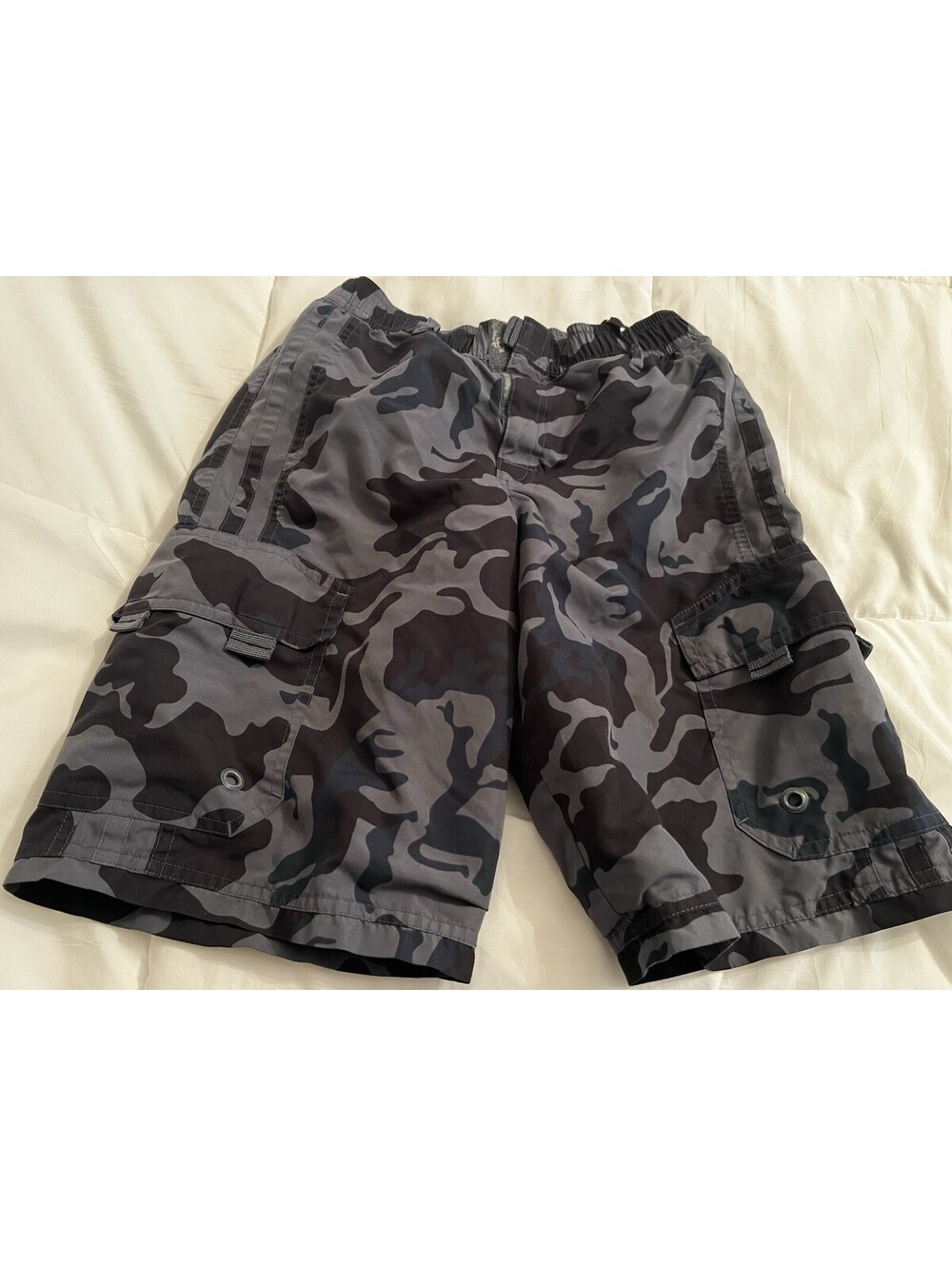 A.P.CO. Boys size small Camouflage Cargo Shorts Gray Black camo summer
